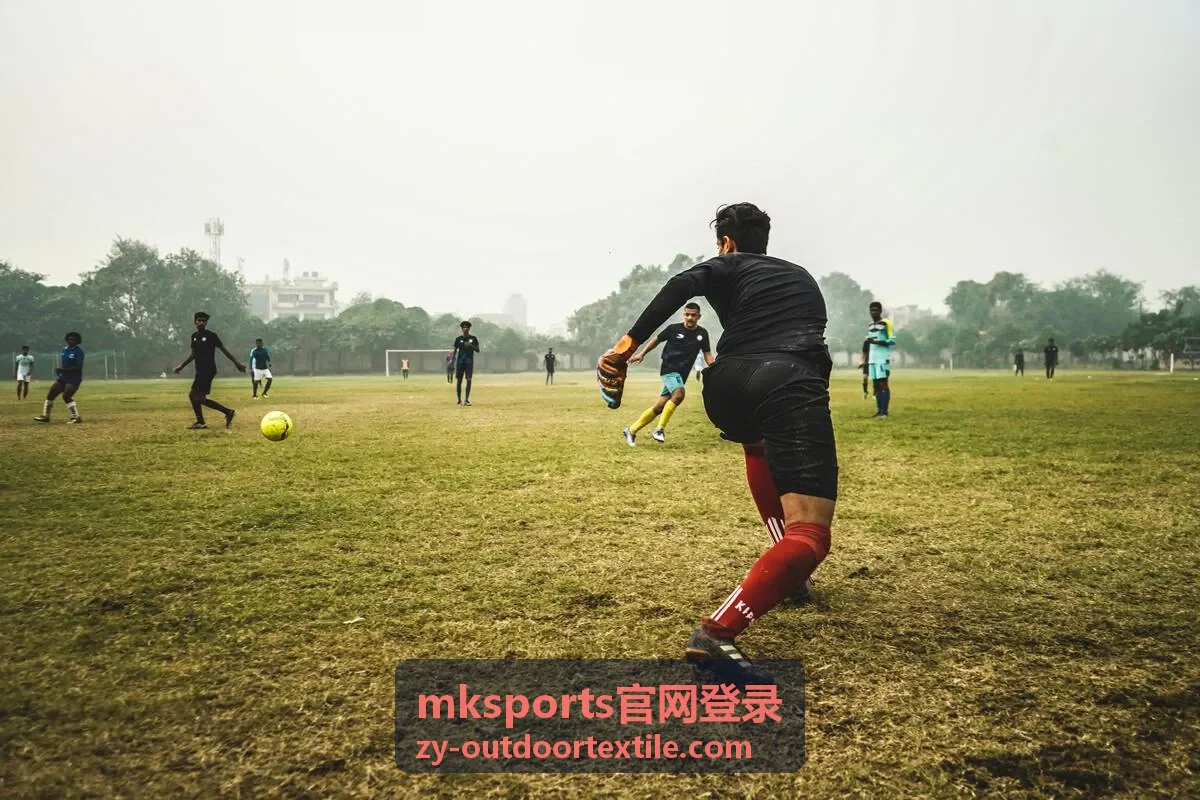 mksports官网登录户外场景指南——山野徒步线路穿戴示例